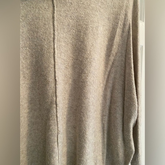 Jessica Simpson Poncho Style Cowl Neck Sweater Size S - Picture 3 of 6